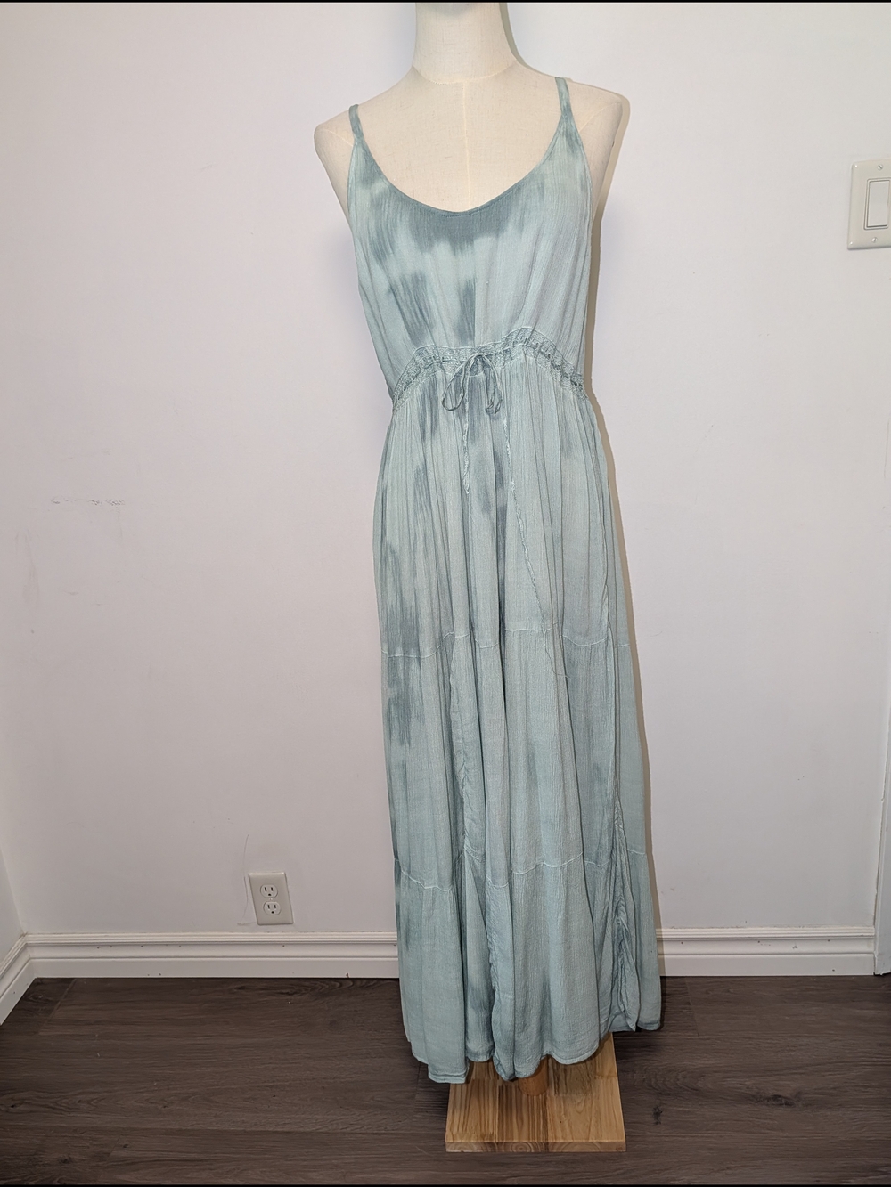 Light Blue/Green Tie Dye Sleeveless Maxi Dress with Drawstring Waist